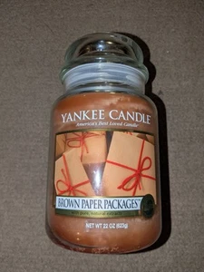 Retired Yankee Candle Brown Paper Packages 22 oz Large Jar Fresh Fragrance New - Picture 1 of 3