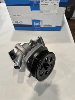 Nueva bomba de agua GM 25201452 2015-2022 Colorado Canyon 13-17 ATS 2,5 L Foto 1 de 4