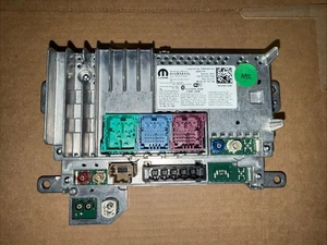 Grand Cherokee UConnect5 HD 2021 receptor de radio navegación por satélite OEM - Imagen 1 de 5