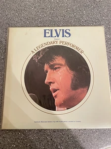 Elvis LP | Elvis Vol.2 | A legendary Performer + Booklet | USA Print - Foto 1 di 3