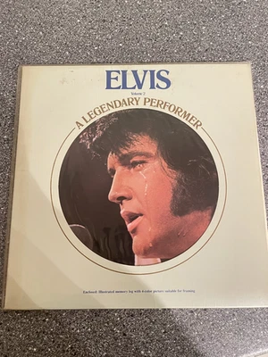 Elvis LP | Elvis Vol.2 | A legendary Performer + Booklet | USA Print - Image 1 of 3