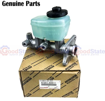 Genuine LandCruiser HZJ77 HZJ75 HZJ73 HZJ70 1HZ 4.2 Diesel Brake Master Cylinder - Image 1 of 4