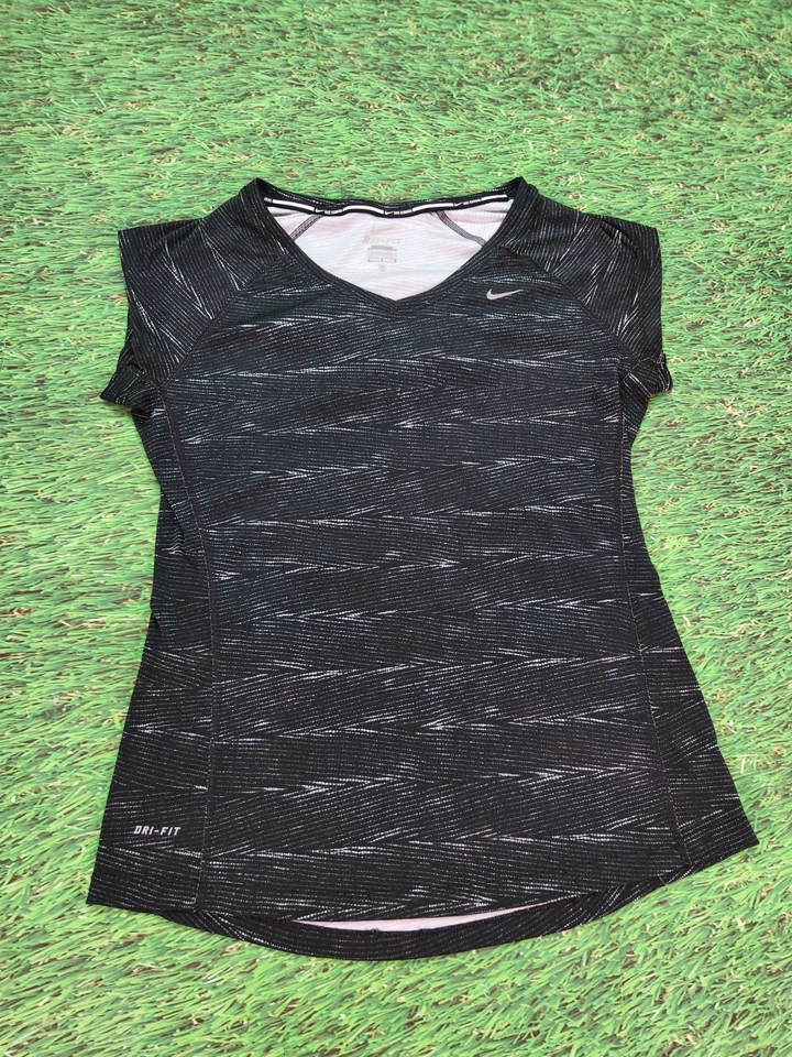 Camisa NIKE Running Miler Para Mujer Talla M Negra Dri-Fit Atlética Correr Gimnasio Foto 1 de 4