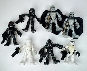 Lotto 7 Figurine Fisher-Price Imaginext Star Wars Troopers Blasters Mantelli Hasbro - Foto 1 di 13