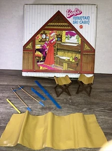 Vintage Barbie 1972 MOUNTAIN SKI CABIN Rare Pop Up Playset - Picture 1 of 12