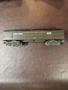 Lionel Chicago and North Western Passenger Car, #6620 - O Scale - Picture 1 of 9