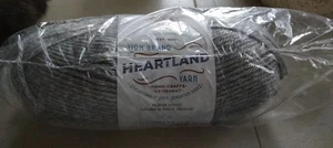 Filato HEARTLAND marca Lion 5 oz/252yd, Mount Rainer #150T - Foto 1 di 3