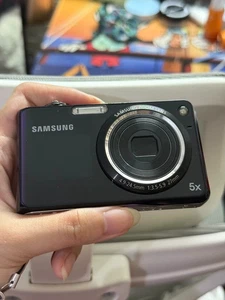 Samsung PL150 Dual Screen Digital Camera 12MP Black - Bild 1 von 6