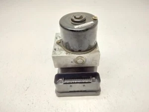 2005 Volvo V50 ABS Anti Lock Brake Pump OEM 30672504 - Picture 1 of 8