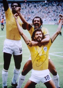 SOCRATES SIGNED BRAZIL 1986 FIFA WORLD CUP FOOTBALL PHOTO SEE PROOF COA SOCCER - Picture 1 of 2