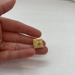 Masonic Foundation Lapel Pin EUC K547 - Picture 1 of 3
