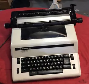 HERMES 799 Electric Type Writer For Parts Or Not Workings. - Picture 1 of 12