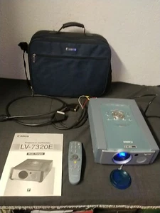 Canon Multimedia Projektor LV-7320E sehr guter Zustand mit Fernbedienung + Hülle - Bild 1 von 11