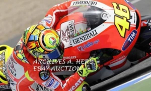 Foto de carreras de motocicletas Ducati MotoGP de fábrica Valentino Rossi temporada 2011 - Imagen 1 de 1