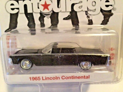 Greenlight 1/64 Entourage 1965 年林肯大陆敞篷黑色好莱坞 — 第 1/4 张图片