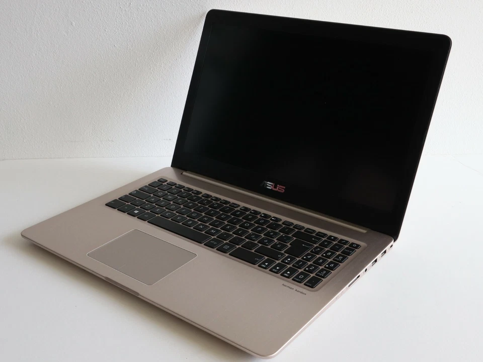 Asus vivobook N580VD del 2018 - Immagine 1 di 4