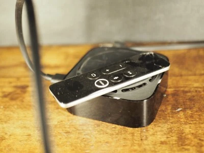 Apple TV 3rd Generation A1469 (Used) With A1962 Siri Remote No Box WORKING - Image 1 of 4