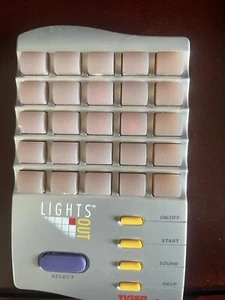 LIGHTS OUT VINTAGE/RETRO HANDHELD ELECTRONIC GAME by TIGER 1995 - Picture 1 of 6