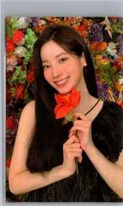 TWICE- DAHYUN EYES WIDE OPEN OFFICIAL ALBUM PHOTOCARD (US SELLER) - Picture 1 of 2