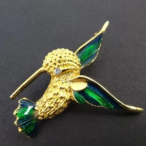Colgante Colibrí Tono Dorado De Colección con Alas Esmaltadas Cola Estrás Ojo - Sin Cadena - Imagen 1 de 6