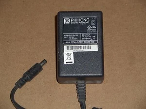Fuente de alimentación transformador de CA a CC PHIHONG 12VDC 1,25A de 15 W - Imagen 1 de 2