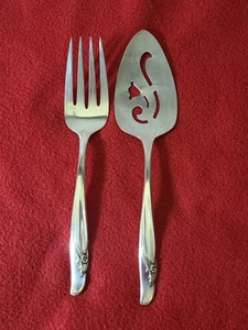 2 Serving Pieces of 1957 EXQUISITE Rogers & Bro IS Pie Server & Serving Fork MCM - Picture 1 of 6