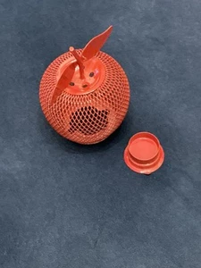 Rotes Metall Teelicht in Apfelform  - Bild 1 von 3