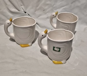 3 Senga Joy Duck, goose shaped cups, white with yellow accents, Japanese - Picture 1 of 8