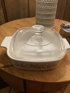 corning ware casserole l'echalote 1 qt And Pyrex Lid - Picture 1 of 3