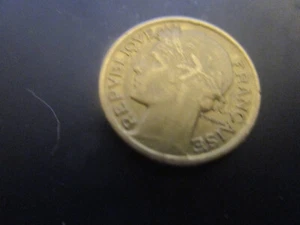1941 France 50 Centimes - Picture 1 of 2