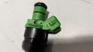 MERCEDES BENZ W203 C180 C200 10/02-06/07 Factory Fuel Injector x1, 1.8lt Engine - Picture 1 of 4