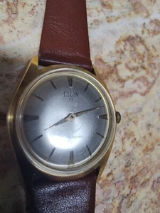 Handsome Vintage Elgin Self Winding 10 Micron GP 17 Jewels New Leather Band! - Picture 1 of 4
