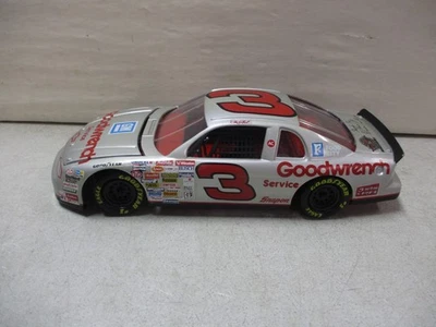 Revell 1996 Dale Earnhardt GM Goodwrench Service Silver Select 1/24 Foto 1 de 4