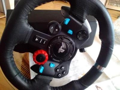Logitech G29 Driving Force Rennlenkrad - Schwarz - Bild 1 von 4