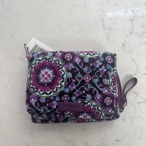 Vera Bradley medaglione lilla iconica custodia per carte RFID - Foto 1 di 8