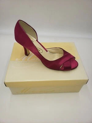 Michaelangelo for David's Bridal Formal High Heels Fuchsia Size 6.5 - Image 1 of 4