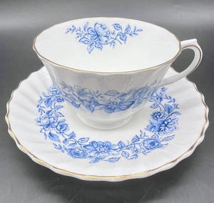 1950s Royal Doulton Mayfair Blue Footed Tea Cup & Saucer Set Gold H4900 England - Picture 1 of 7