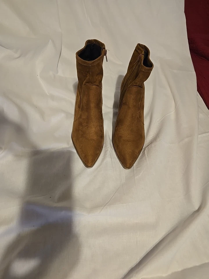 Steve Madden Women's Brown Leather Touchdown Boot With Side Zipper Size 10 - Image 1 of 4