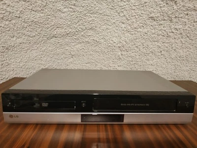 VIDEOREGISTRATORE COMBINATO DVD VHS LG V190 LETTORE CASSETTE VCR COMBO 6 TESTINE - Immagine 1 di 4