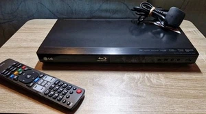 LG Smart Blu Ray DVD Home Cinema Player - BD650 + Remote - Afbeelding 1 van 15