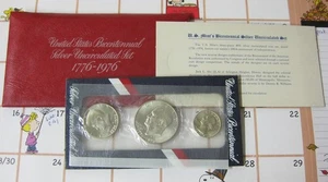 1976 Silver Bicentennial 3 Coin U.S. Mint Set RED pack 40% Silver Uncirculated - Picture 1 of 1