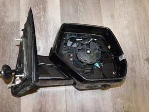 15-16 CADILLAC ESCALADE PASSENGER MIRROR (BLACK) OEM# 23331705 - Picture 1 of 5