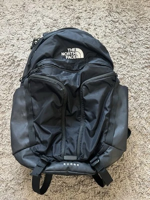 Mochila North Face Surge negra Foto 1 de 4