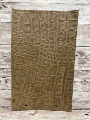 Hoja de muestra de cuero genuino Macchiato Croco Natural 6x10 Foto 1 de 2
