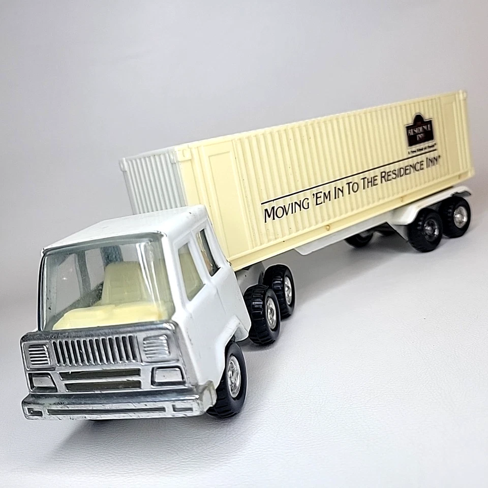 "Semirremolque vintage de acero prensado Residence Inn publicidad de hotel 10,5"" - 1:32? Foto 1 de 4