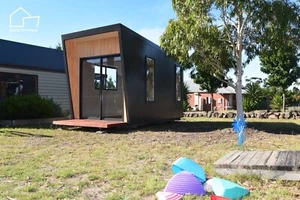 Portable Bedroom / Beauty Salon / Office for hire - Picture 1 of 8