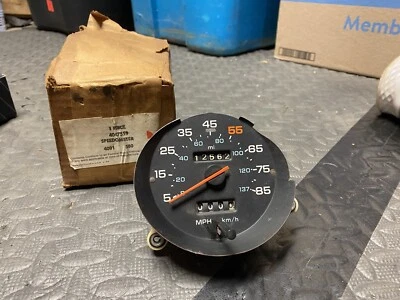 Dodge Mopar Plymouth Fury 1980 carrocería J 85 MPH velocímetro sin probar Foto 1 de 4