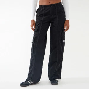 Women's BDG Urban Outfitters Y2K Poplin Cyber Cargo Pant, Style# 77101459, SZ XS - Picture 1 of 15