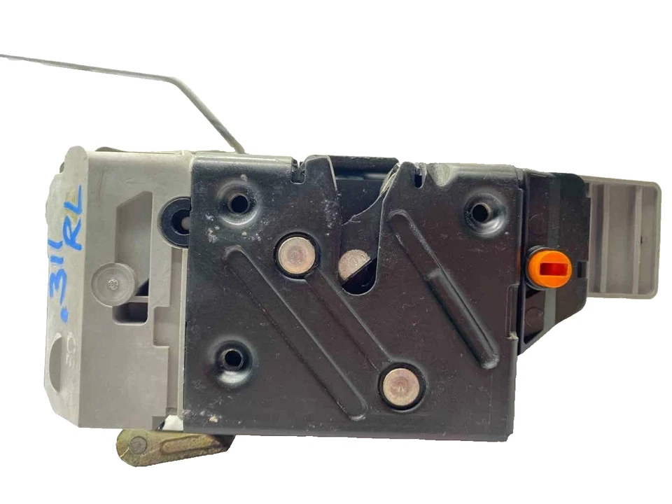 Volvo 60 Series S60 2003 cerradura de pestillo de puerta trasera lado izquierdo del conductor OEM Foto 1 de 4