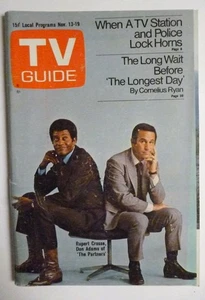 Pittsburgh Nov 13 TV Guide 1971 PARTNERS Don Adams Rupert Crosse HEISMAN TROPHY - Picture 1 of 2
